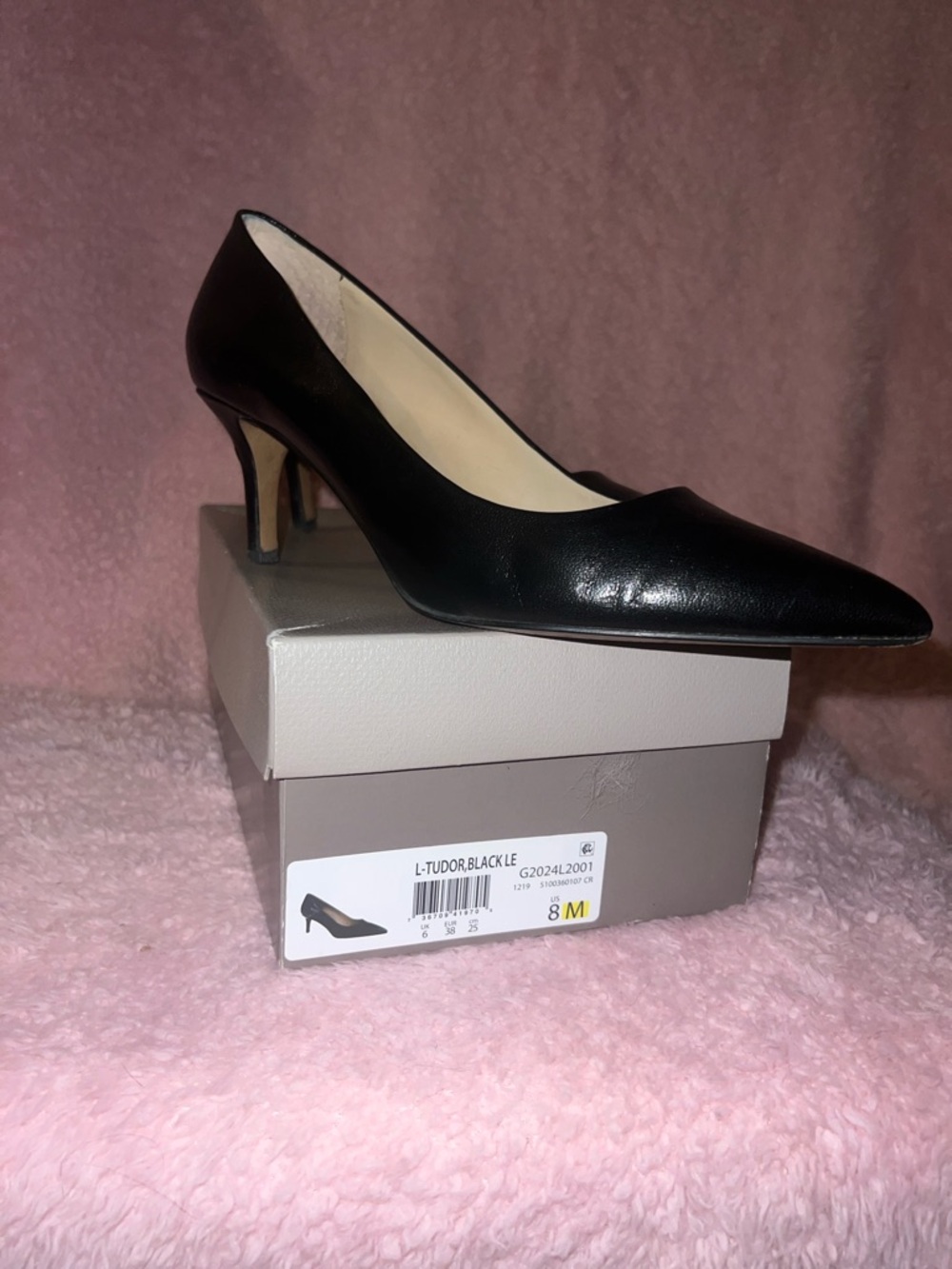 Franco Sarto Black Leather Pointed-Toe Pumps